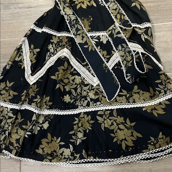 Let me be dress excellent condition - Picture 7 of 10